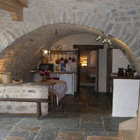 La Bergerie Bed & Breakfast Sainte-Eulalie-de-Cernon Exterior photo